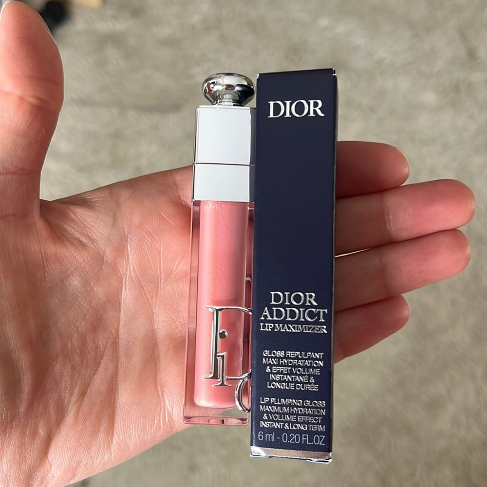 Dior Addict Lip Maximizer Gloss -010 Holo Pink .20 FL ounces